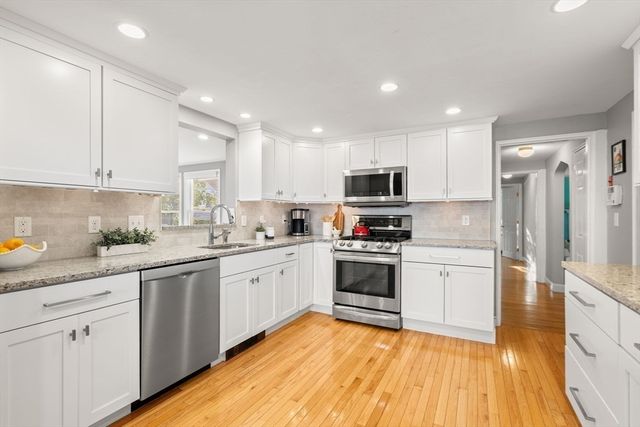 15 University Road, Arlington, MA 02474