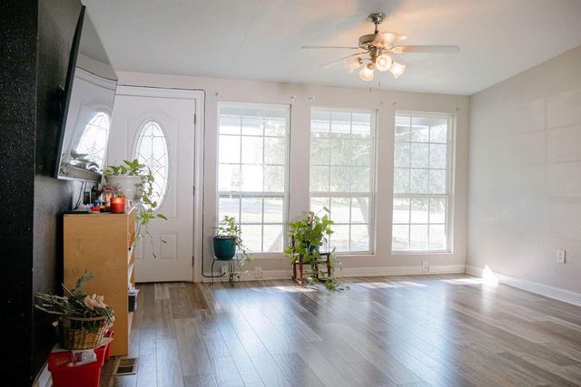 6703 Trail Loop E, Rosharon, TX 77583