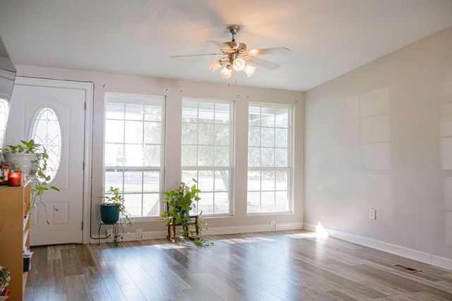 6703 Trail Loop E, Rosharon, TX 77583