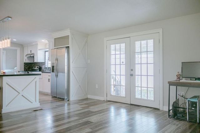 6703 Trail Loop E, Rosharon, TX 77583