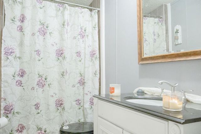 6703 Trail Loop E, Rosharon, TX 77583