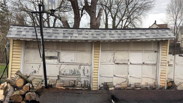 4701 Cullen Drive, Cleveland, OH 44105