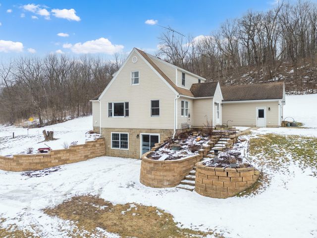 9350 75th Street NW, Byron, MN 55920