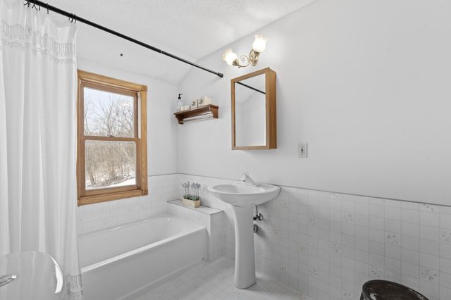 9350 75th Street NW, Byron, MN 55920