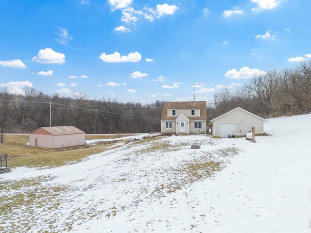 9350 75th Street NW, Byron, MN 55920