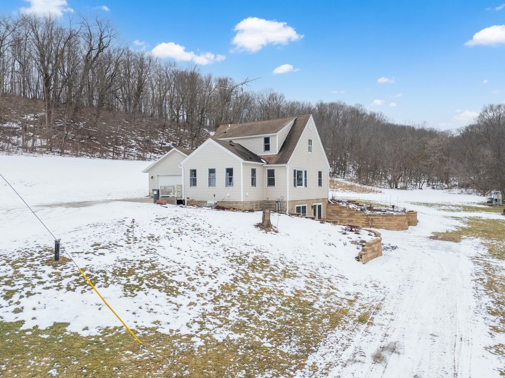 9350 75th Street NW, Byron, MN 55920