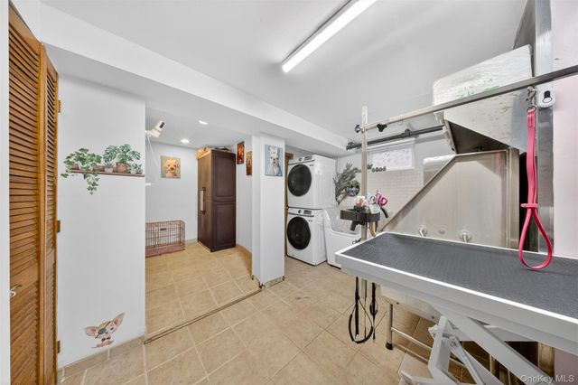 2946 169th Street, Flushing, NY 11358