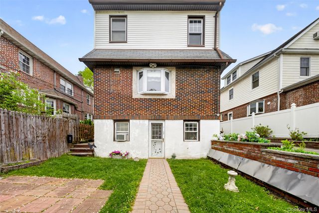 2946 169th Street, Flushing, NY 11358