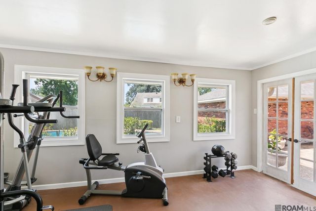 3911 N Bluebonnet Rd, Baton Rouge, LA 70809