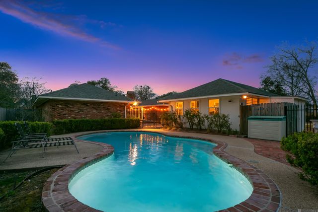 3911 N Bluebonnet Rd, Baton Rouge, LA 70809