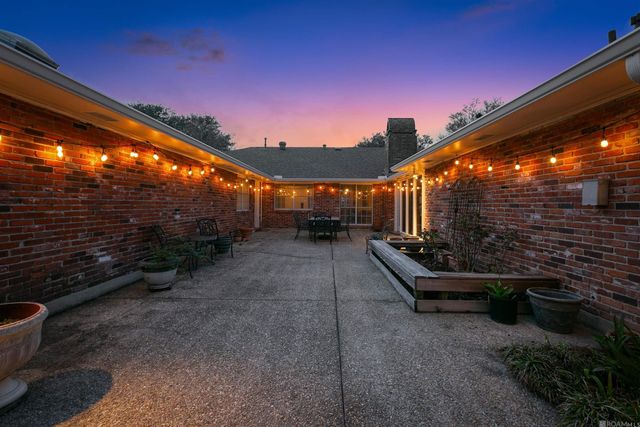 3911 N Bluebonnet Rd, Baton Rouge, LA 70809