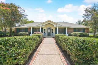 3911 N Bluebonnet Rd, Baton Rouge, LA 70809