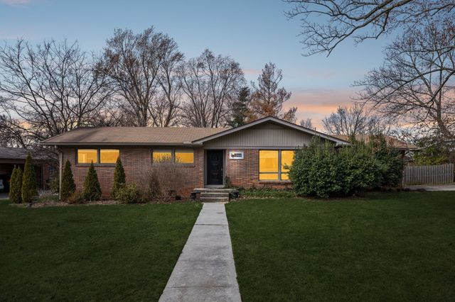 1002 Walton Dr, Murfreesboro, TN 37130