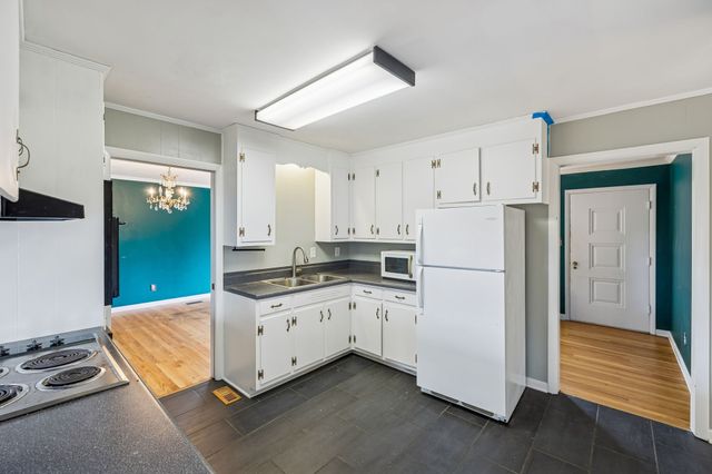 1002 Walton Dr, Murfreesboro, TN 37130