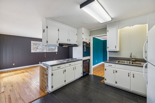 1002 Walton Dr, Murfreesboro, TN 37130