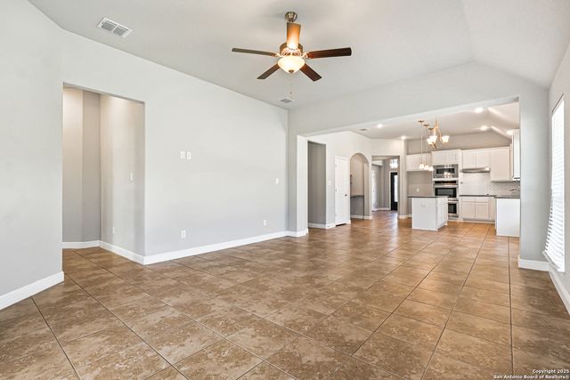 420 Bee Caves Cv, Cibolo, TX 78108