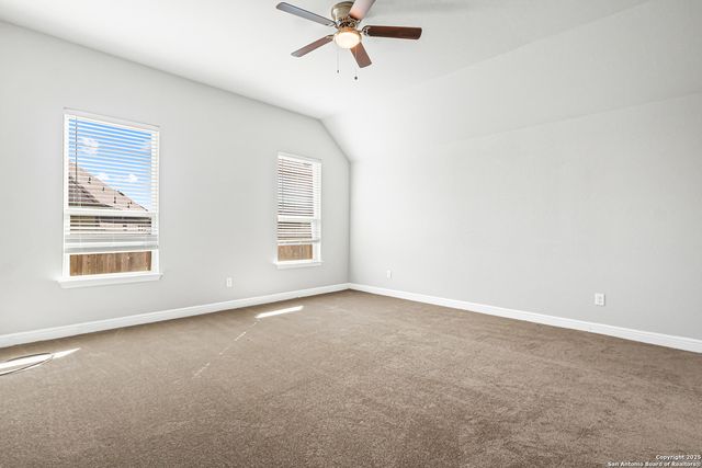 420 Bee Caves Cv, Cibolo, TX 78108