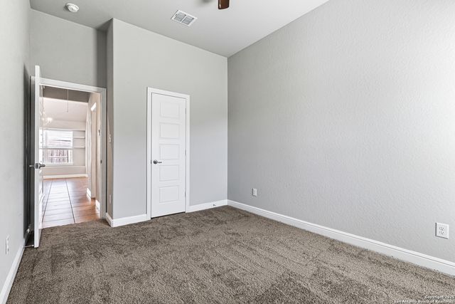 420 Bee Caves Cv, Cibolo, TX 78108