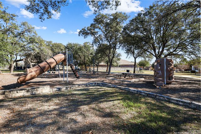 420 Bee Caves Cv, Cibolo, TX 78108