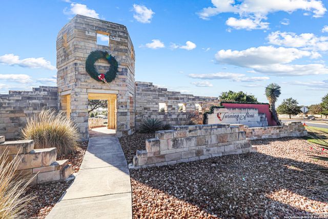 420 Bee Caves Cv, Cibolo, TX 78108