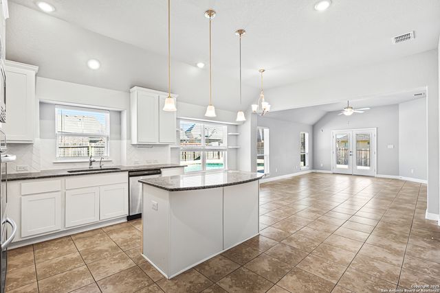 420 Bee Caves Cv, Cibolo, TX 78108