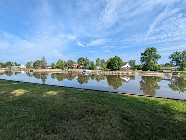 620 Burt Street, Au Gres Twp, MI 48703