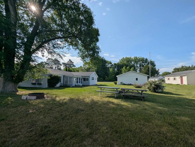 620 Burt Street, Au Gres Twp, MI 48703