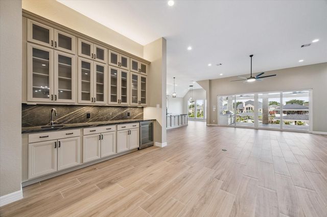 620 Appia Drive, Kemah, TX 77565