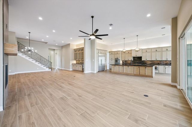 620 Appia Drive, Kemah, TX 77565