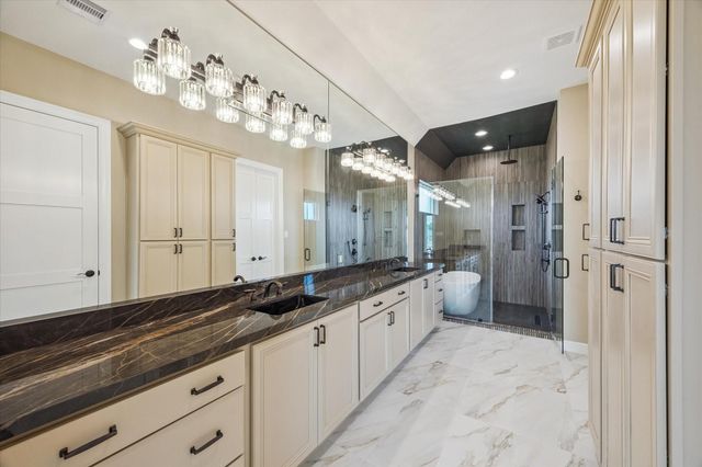 620 Appia Drive, Kemah, TX 77565
