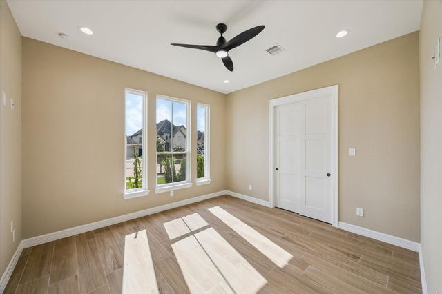 620 Appia Drive, Kemah, TX 77565