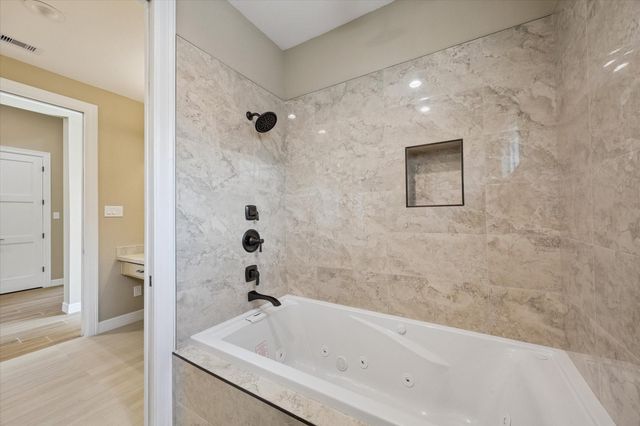 620 Appia Drive, Kemah, TX 77565