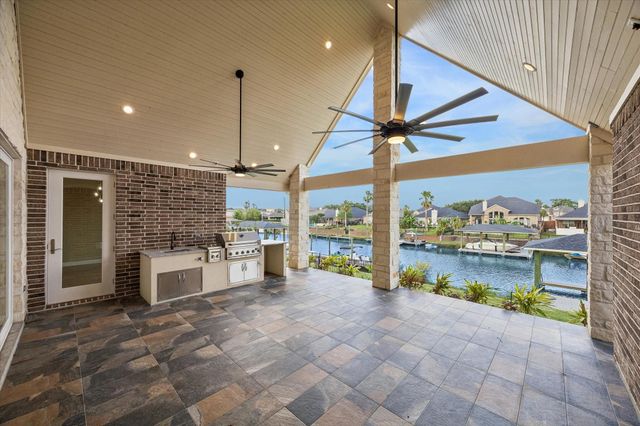 620 Appia Drive, Kemah, TX 77565