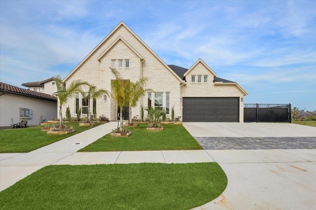 620 Appia Drive, Kemah, TX 77565