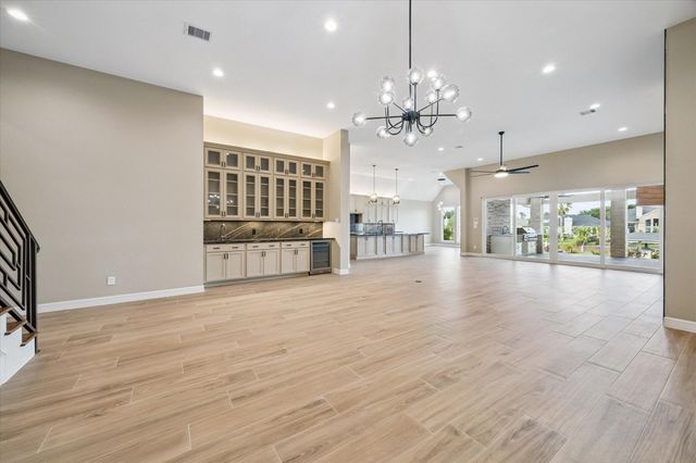 620 Appia Drive, Kemah, TX 77565