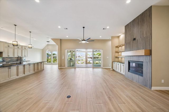 620 Appia Drive, Kemah, TX 77565