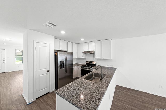 8802 McCoy Pass, Converse, TX 78109