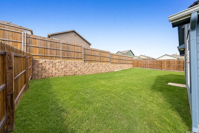 8802 McCoy Pass, Converse, TX 78109
