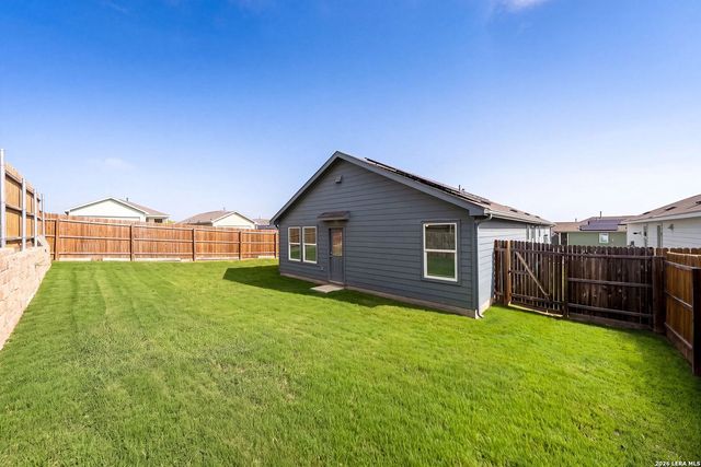 8802 McCoy Pass, Converse, TX 78109