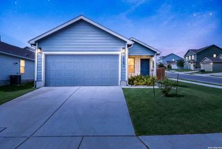 8802 McCoy Pass, Converse, TX 78109
