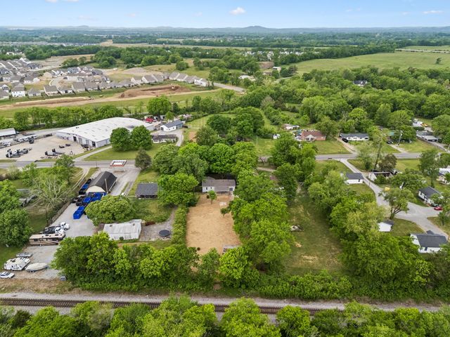 1210 Old State Highway 109N, Gallatin, TN 37066