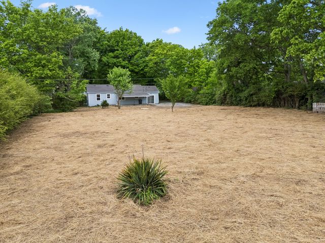 1210 Old State Highway 109N, Gallatin, TN 37066