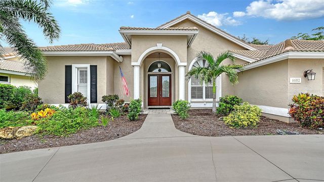 6682 SAINT JAMES CROSSING, University Park, FL 34201