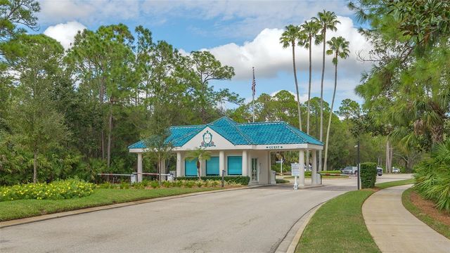 6682 SAINT JAMES CROSSING, University Park, FL 34201