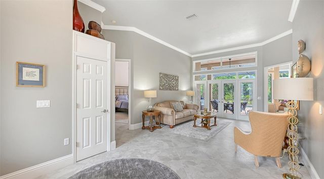 6682 SAINT JAMES CROSSING, University Park, FL 34201