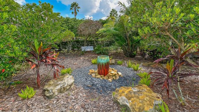 6682 SAINT JAMES CROSSING, University Park, FL 34201
