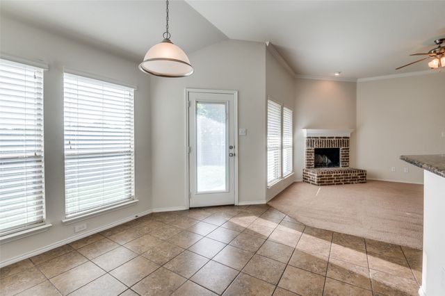 347 Creekside Way, Waxahachie, TX 75165