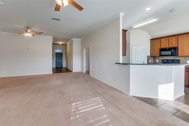 347 Creekside Way, Waxahachie, TX 75165