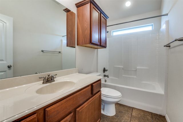 347 Creekside Way, Waxahachie, TX 75165