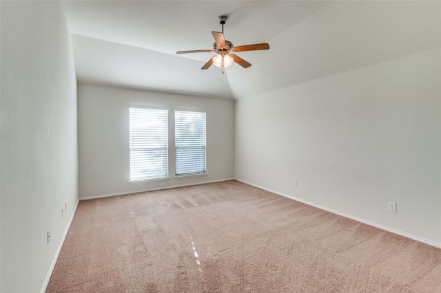 347 Creekside Way, Waxahachie, TX 75165